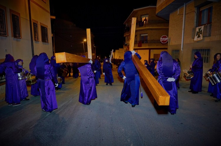 Vía Crucís al Calvario - Semana Santa Calanda 2018 (Foto de Manuel Cobano)
